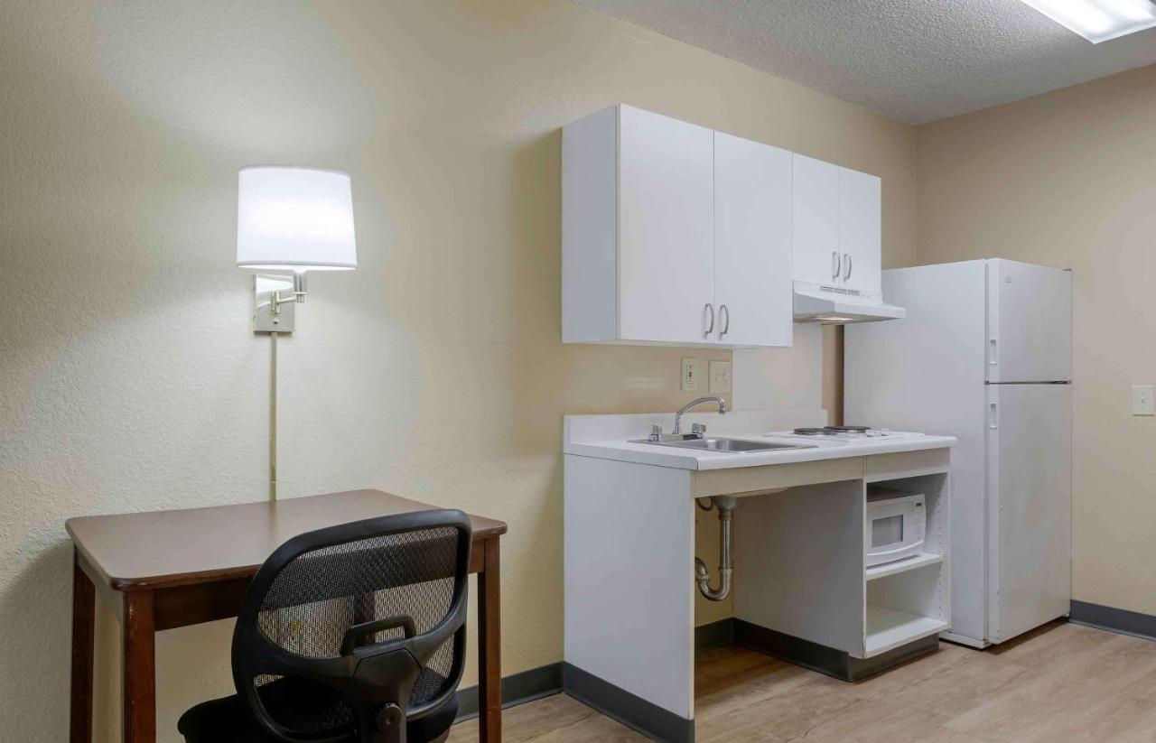 Extended Stay America Suites - Indianapolis - Airport Eksteriør billede
